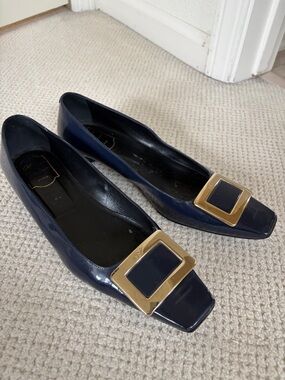 Roger Vivier Navy Patent Square-Toe Flats with Gold Buckles size 41 US 10